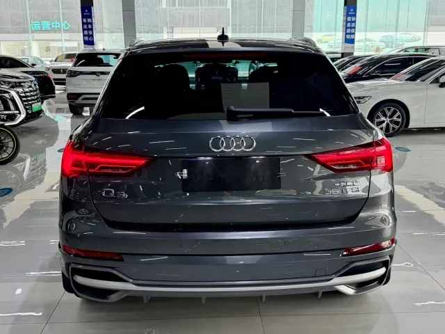 Audi Q3 — Фото автомобиля 10