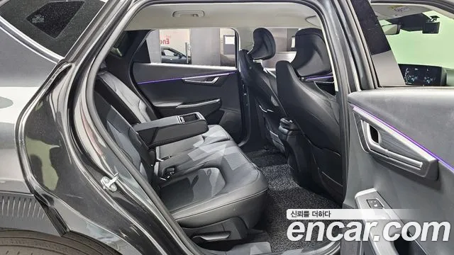Kia EV6 — Фото автомобиля 11