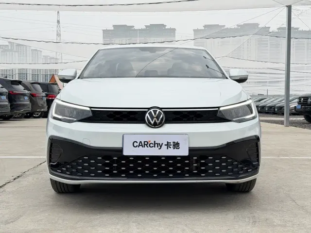 Volkswagen Lavida — Фото автомобиля 2