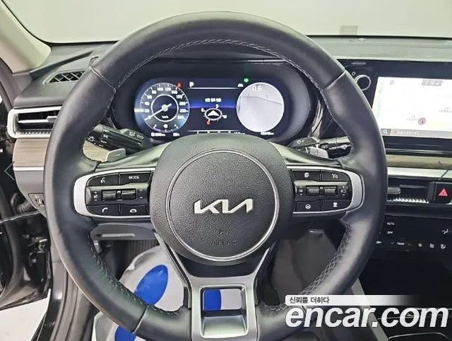 Kia K5 Generation 3 — Фото автомобиля 9
