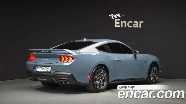 Ford Mustang Mustang 7 поколение 5.0 GT Premium Купе — Фото автомобиля 2