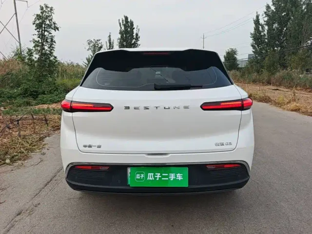 Besturn Yueyi 03 2025 565km Ultimate Edition — Фото автомобиля 5
