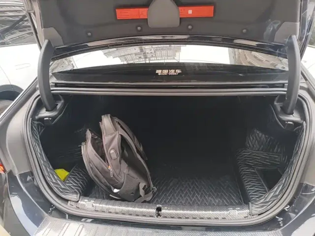 BMW 5 Series — Фото автомобиля 18