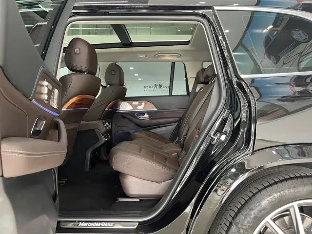 Mercedes-Benz GLS-Class — Фото автомобиля 18