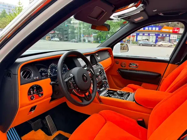 Rolls-Royce Cullinan — Фото автомобиля 12