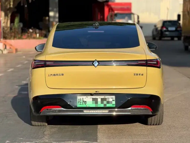 Baojun Xiangjing — Фото автомобиля 8
