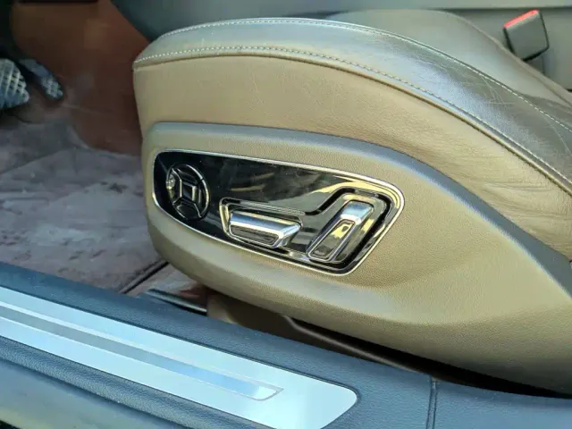 Audi A8 — Фото автомобиля 17