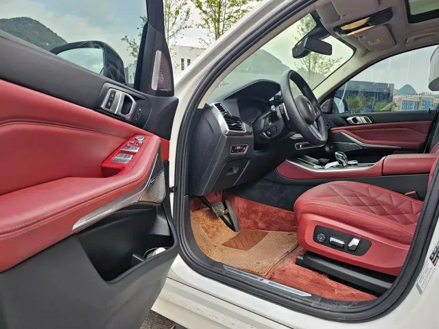 BMW X5 — Фото автомобиля 6