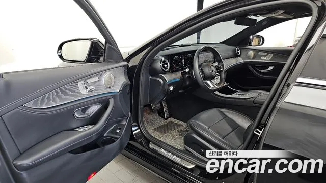 Mercedes-Benz E-Class W213 — Фото автомобиля 10
