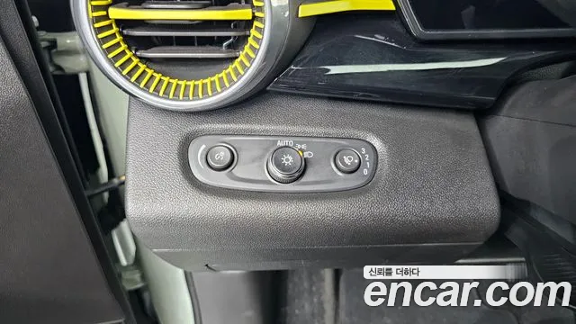 ChevroletGMDaewoo Trax Trax Кроссовер — Фото автомобиля 15
