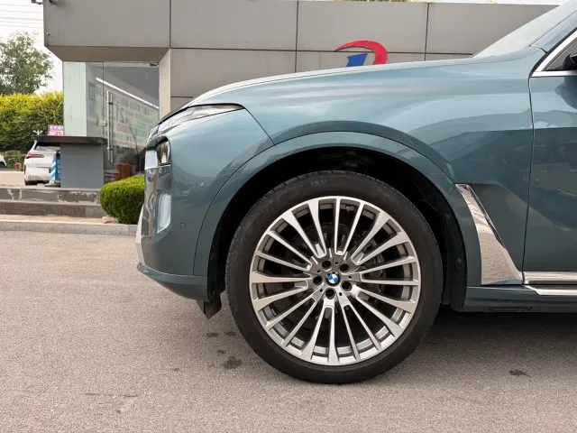 BMW X7 — Фото автомобиля 5