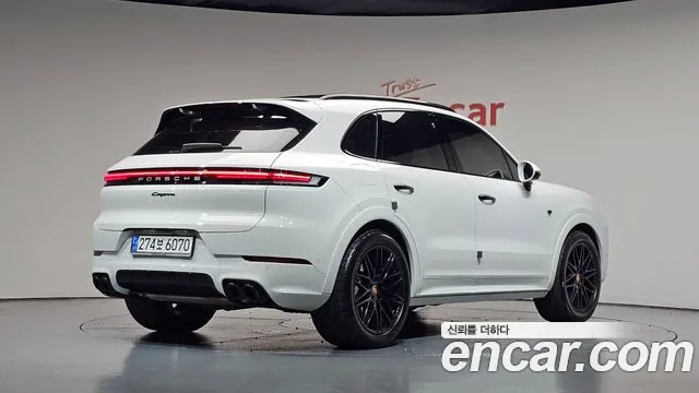 Porsche Cayenne PO536 — Фото автомобиля 2