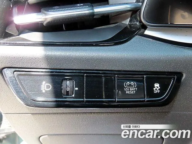 Kia Niro The All New Niro — Фото автомобиля 11