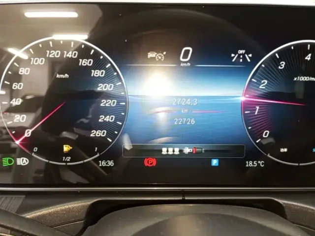 Mercedes-Benz C-Class — Фото автомобиля 11