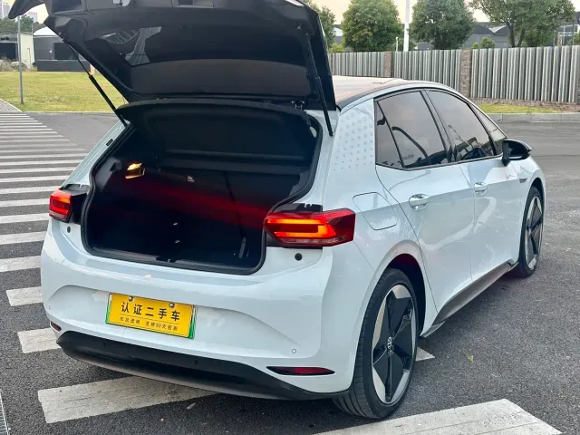 Volkswagen ID.3 — Фото автомобиля 7
