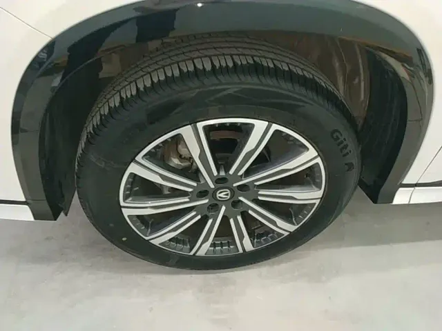 Changan CS75 Plus — Фото автомобиля 22