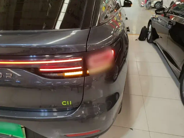 Leapmotor C11 — Фото автомобиля 7