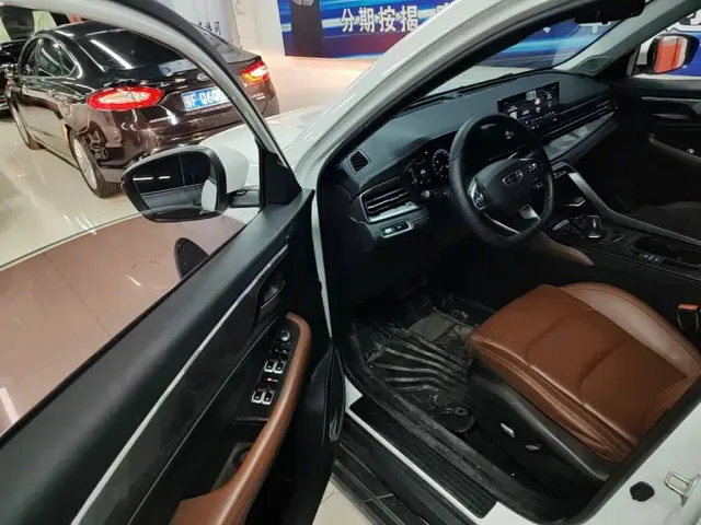 Geely Vision X6 — Фото автомобиля 15