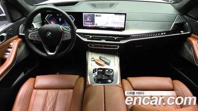 BMW X7 — Фото автомобиля 7