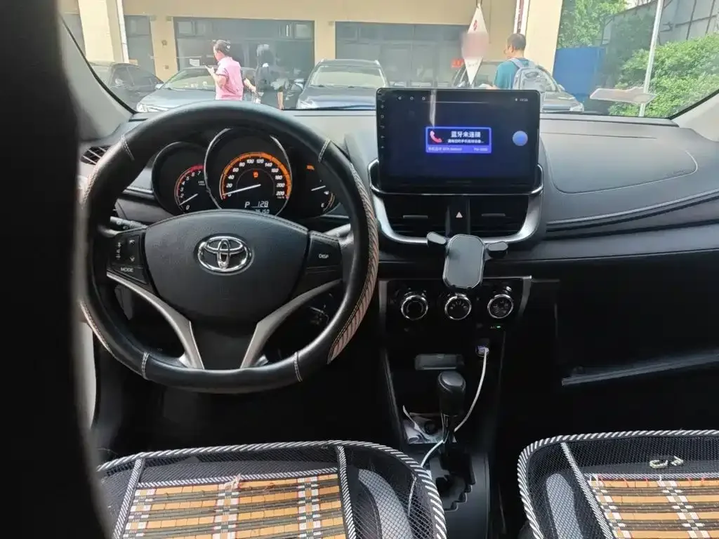Toyota YARiS L Zhi Xuan 2022 1.5L CVT Leading PLUS Edition — Фото автомобиля 10