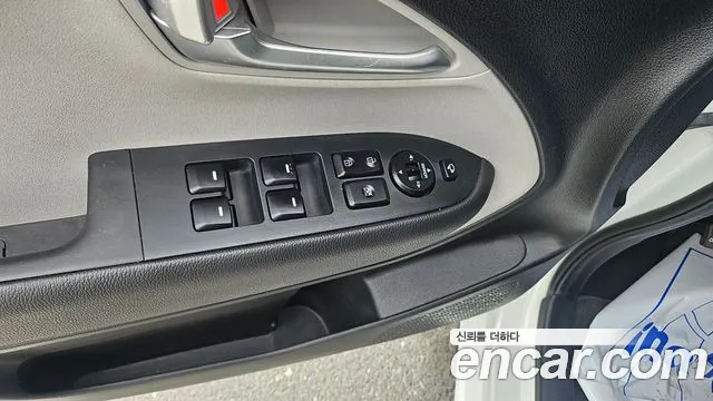 Kia RAY Новый Kia Ray Фургон — Фото автомобиля 9