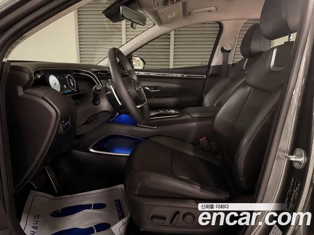 Hyundai Tucson Tucson (NX4) Дизель 2.0 2WD — Фото автомобиля 16