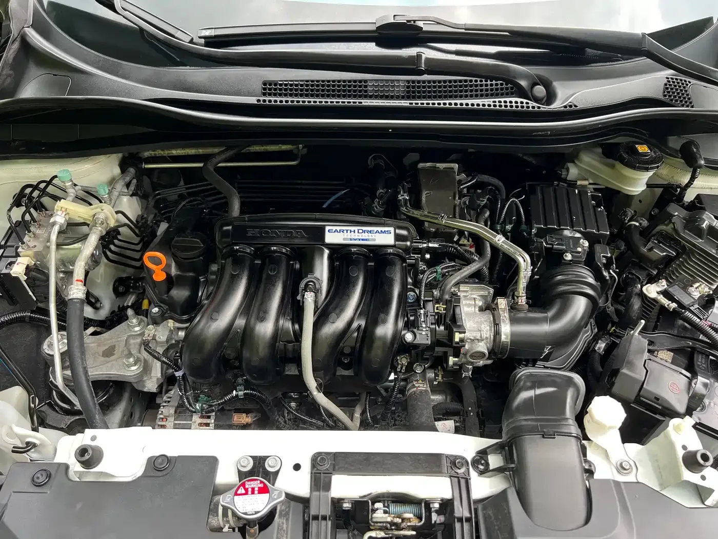 Honda Vezel 2022 1.5L CVT Elite Smart Edition — Фото автомобиля 26