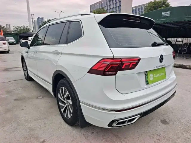 Volkswagen Tiguan L PHEV — Фото автомобиля 4