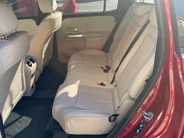 Mercedes-Benz EQB — Фото автомобиля 12
