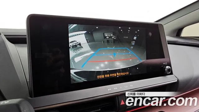 Toyota Prius — Фото автомобиля 14