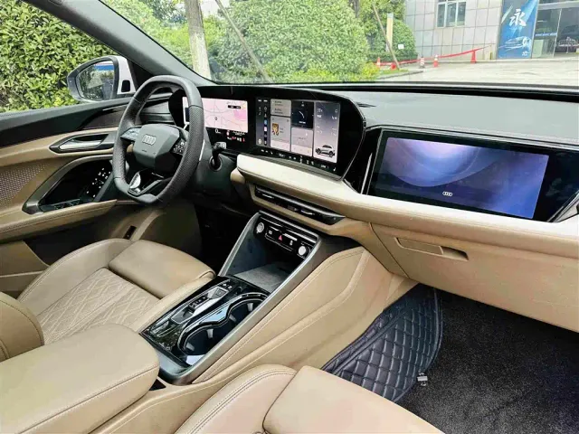 Audi Q5L — Фото автомобиля 6
