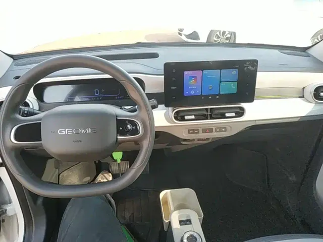 Geely Panda — Фото автомобиля 9