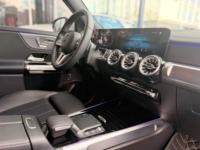 Mercedes-Benz GLB-Class — Фото автомобиля 25