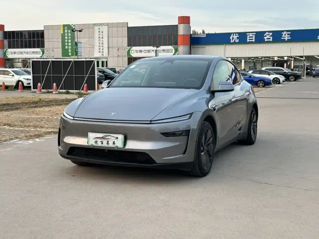 Фотография автомобиля — Tesla Model Y