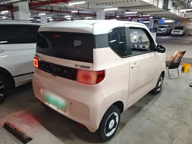 Wuling Hongguang Mini EV — Фото автомобиля 6