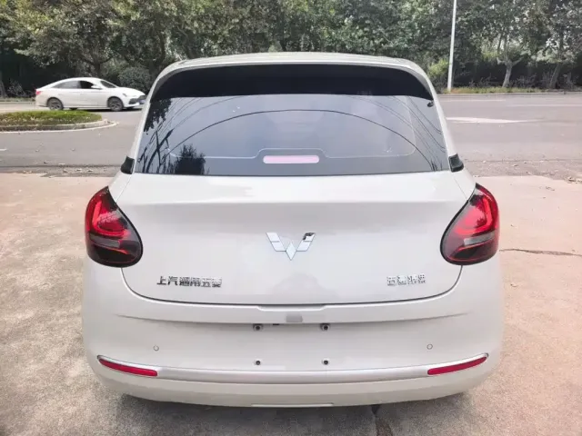 Wuling Bingo — Фото автомобиля 3