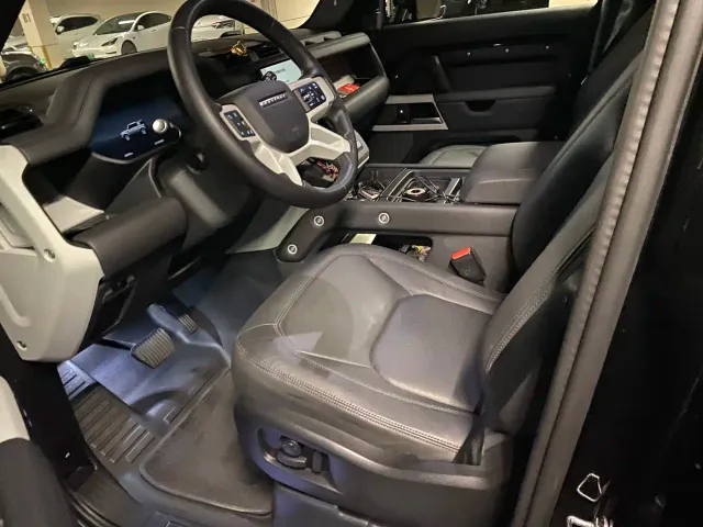 Land Rover Defender — Фото автомобиля 5