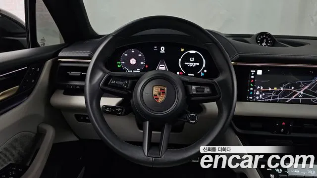 Porsche Macan Electric — Фото автомобиля 13
