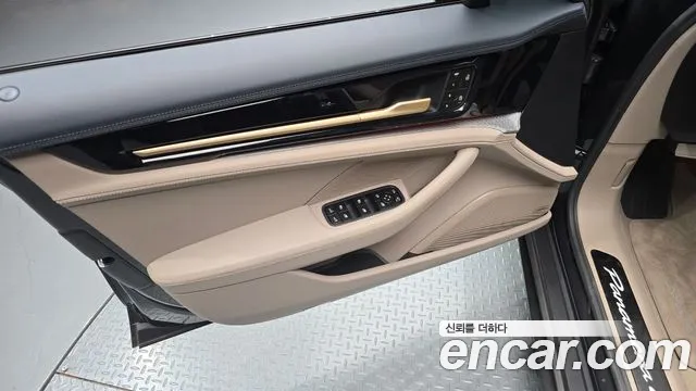 Porsche Panamera 976 — Фото автомобиля 13