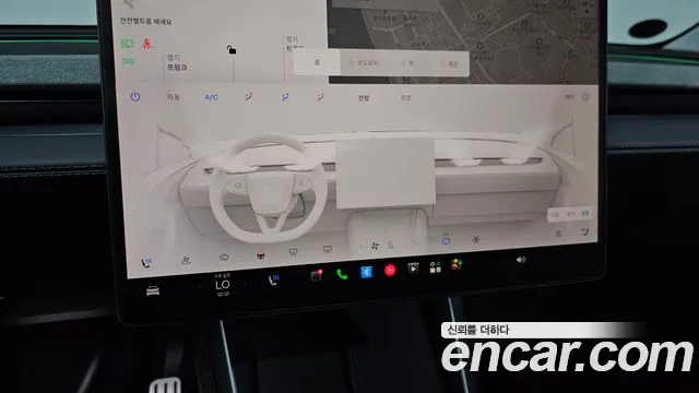 Tesla Model Y — Фото автомобиля 24