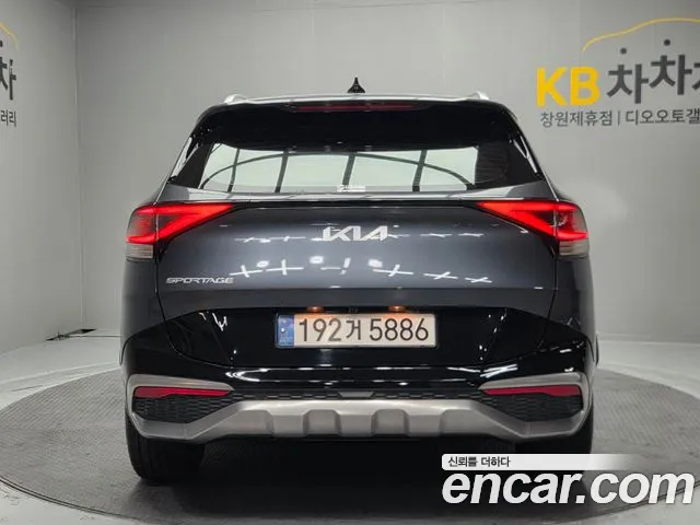 Kia Sportage Sportage 5-е поколение Бензин 1.6 турбо 2WD — Фото автомобиля 6