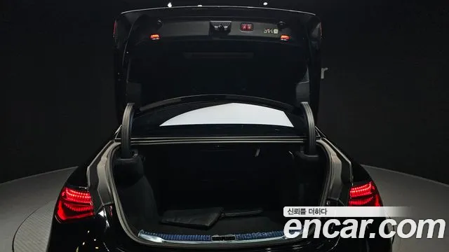 Mercedes-Benz S-Class — Фото автомобиля 20