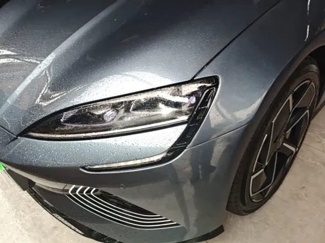 BYD Seal — Фото автомобиля 23