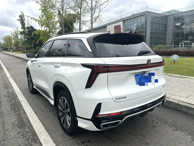 Changan CS75 Plus — Фото автомобиля 8