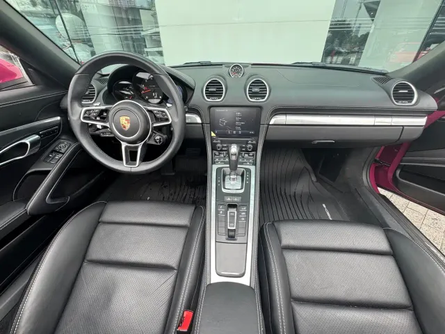 Porsche 718 — Фото автомобиля 14