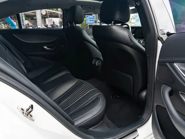 Mercedes-Benz CLS-Class — Фото автомобиля 13