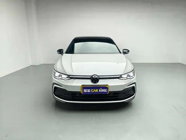 Volkswagen Golf — Фото автомобиля 2