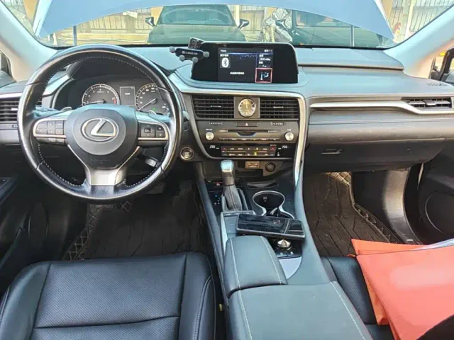 Lexus RX — Фото автомобиля 9