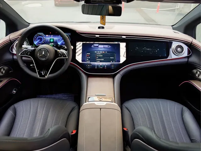 Mercedes-Benz EQS — Фото автомобиля 14