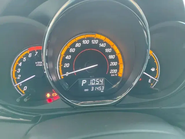 Toyota YARiS L Zhi Xuan 2022 Zhi Xuan X 1.5L CVT Luxury PLUS Edition — Фото автомобиля 11